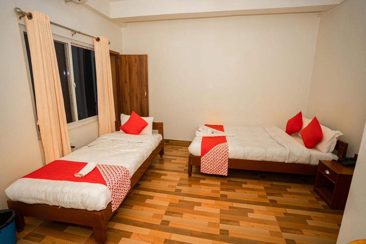 Hotel Dela Mount Pokhara Kültér fotó