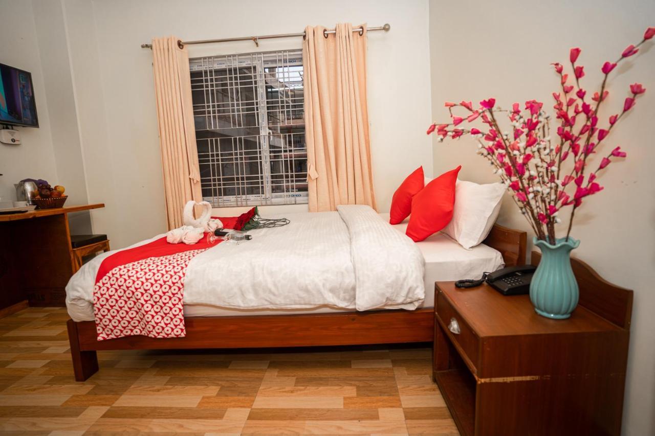 Hotel Dela Mount Pokhara Kültér fotó