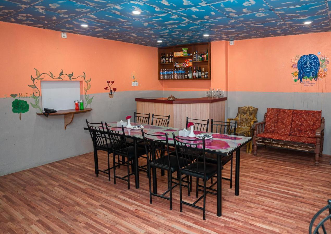Hotel Dela Mount Pokhara Kültér fotó