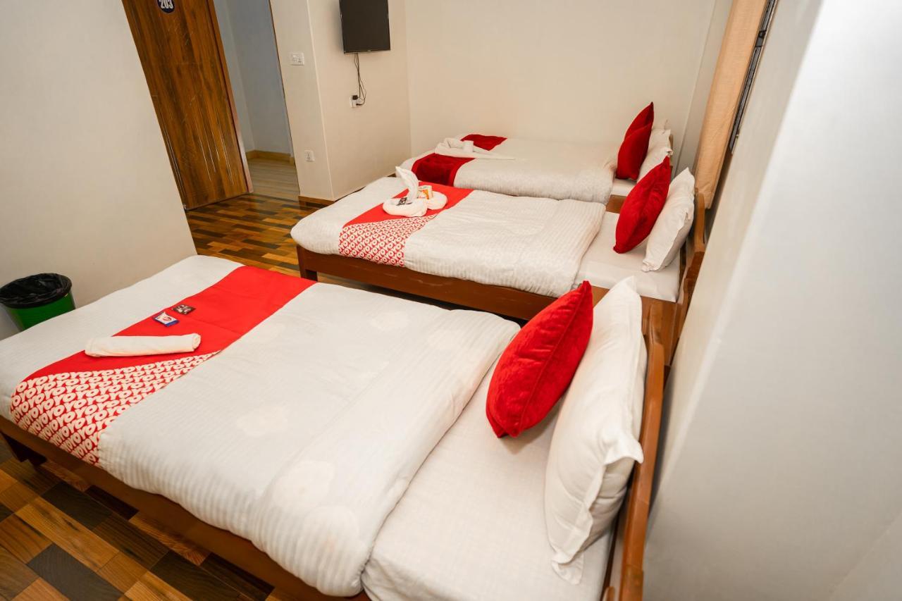 Hotel Dela Mount Pokhara Kültér fotó